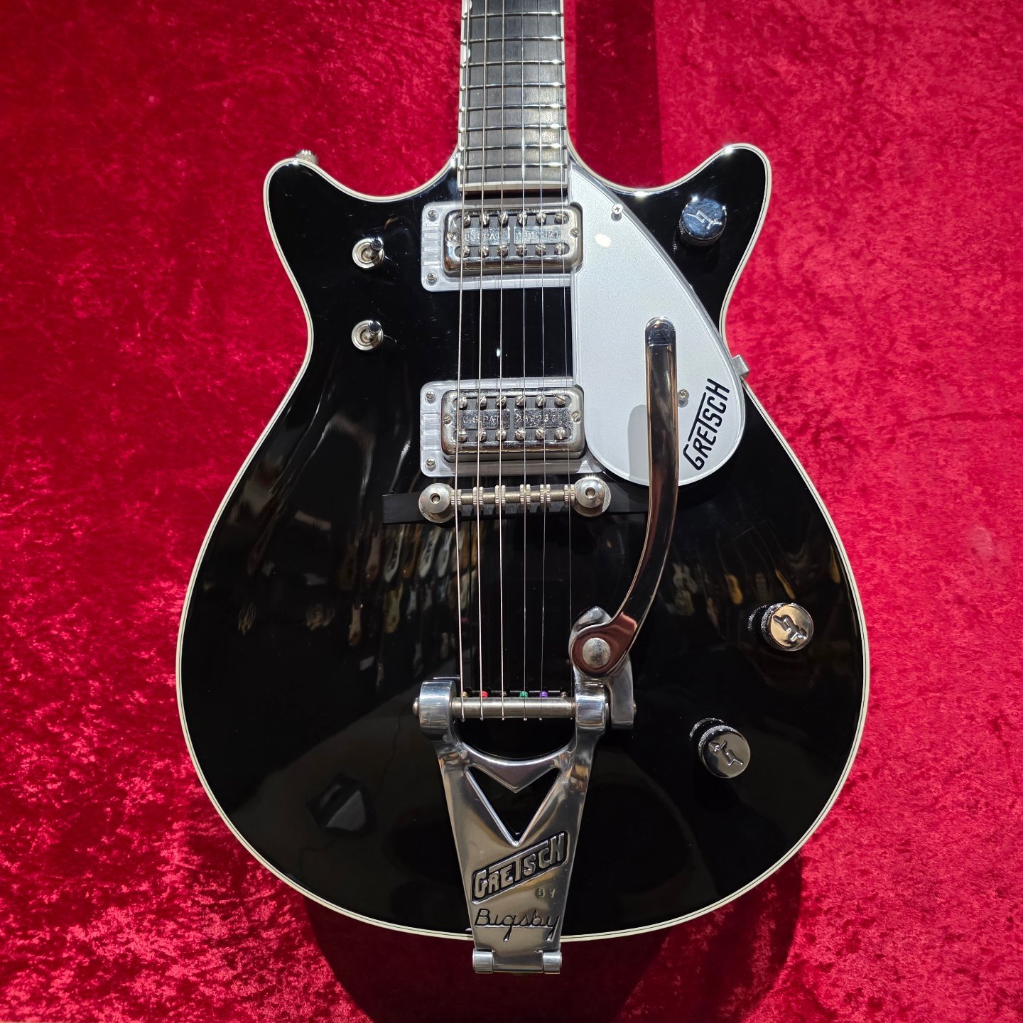 2 great examples from #gretsch have arrived in the shop this week 
