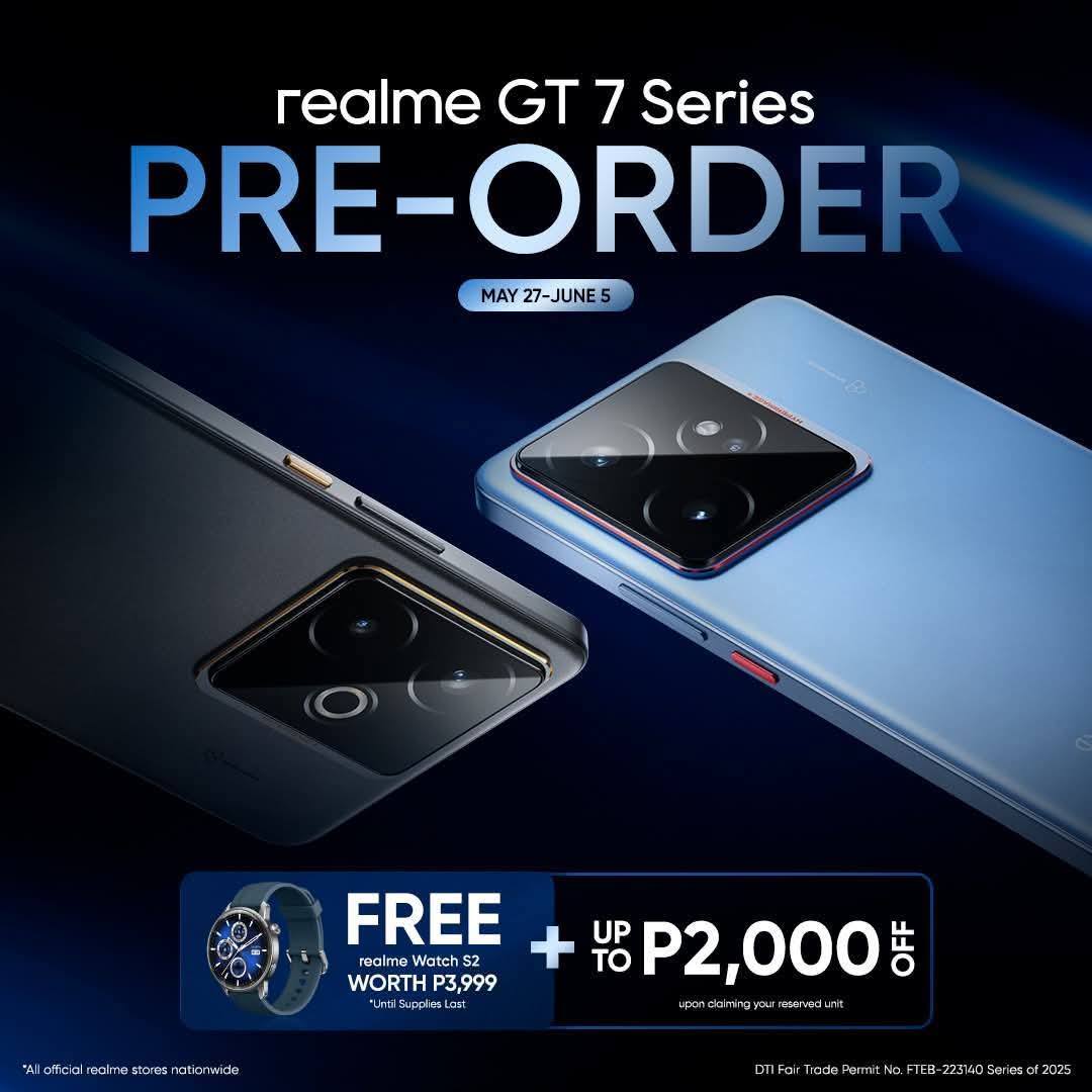 realme GT 7 in IceSense Blue and IceSense Black. The world's first