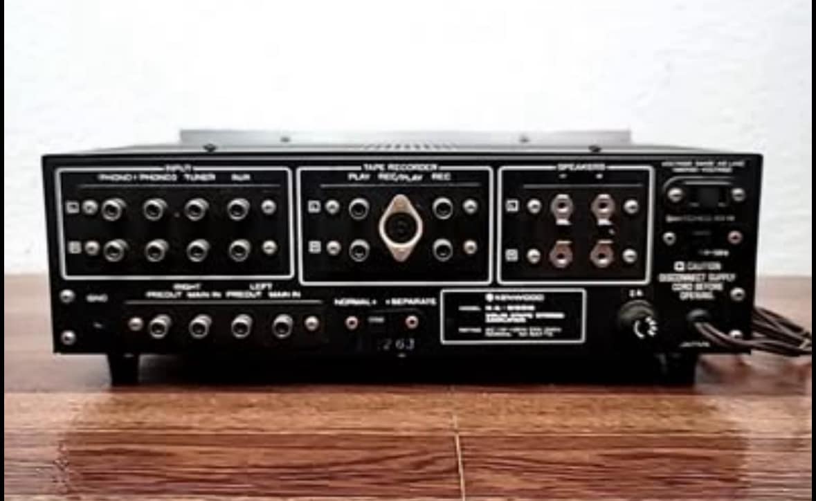 Kenwood DA-9010 preamp output DC issue with analogue source