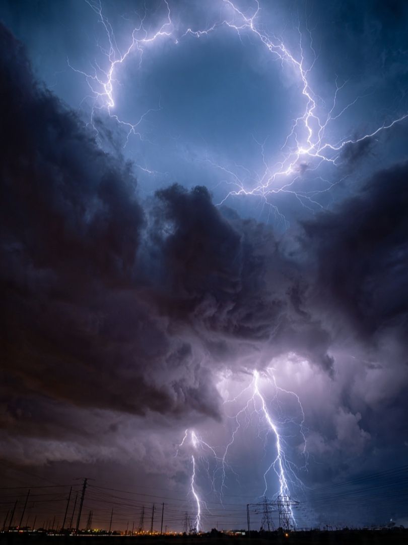 Science - This looks unreal — but it’s a real storm phenomenon ⚡ Inside ...