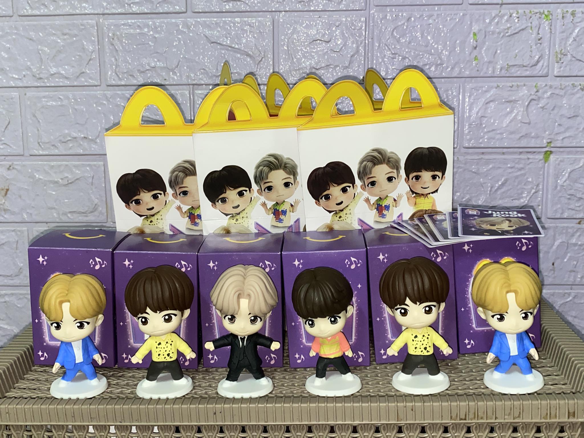 BTS Happy Meal toys trade: Jhope, Jimin, Jin for RM, Suga, V