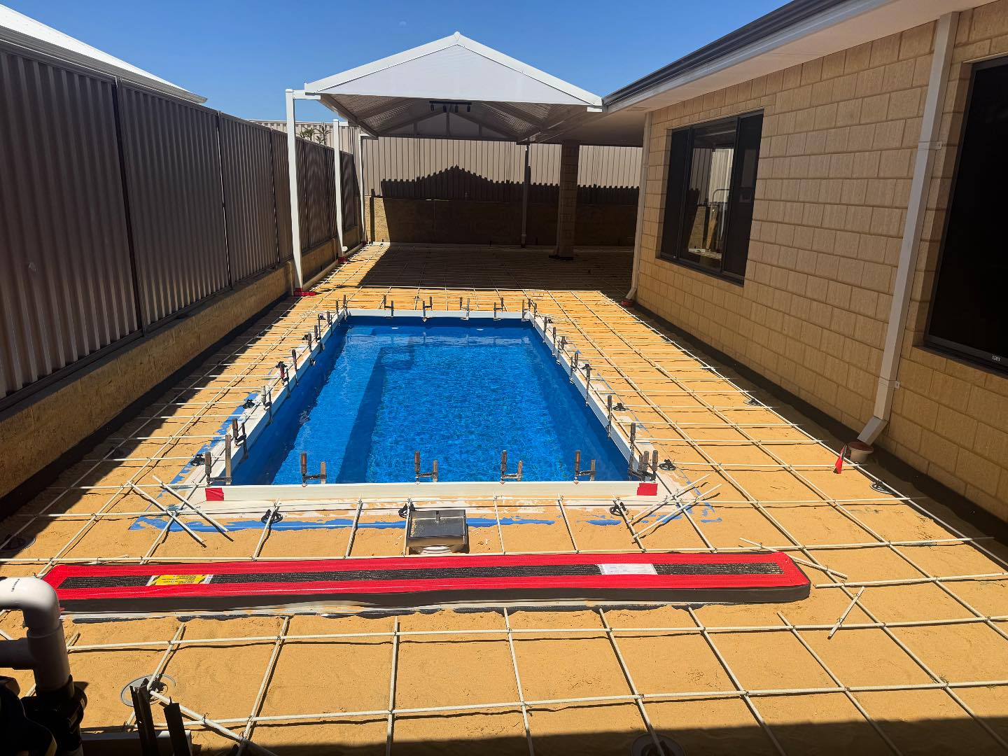 Straight Edge - Seamless Pool Edging