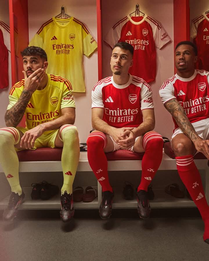 Creative Distribution SoccerStarz - Arsenal 12 Figure Team Pack (2025/26 Version Classic Kit) / Figures