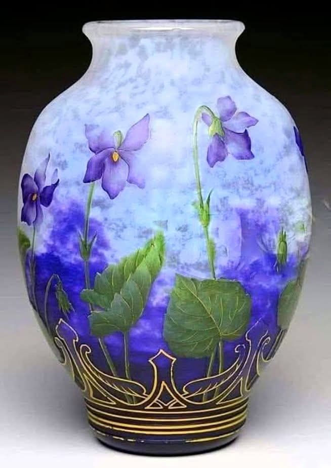 Daum Nancy Art Deco vase from 1930s
