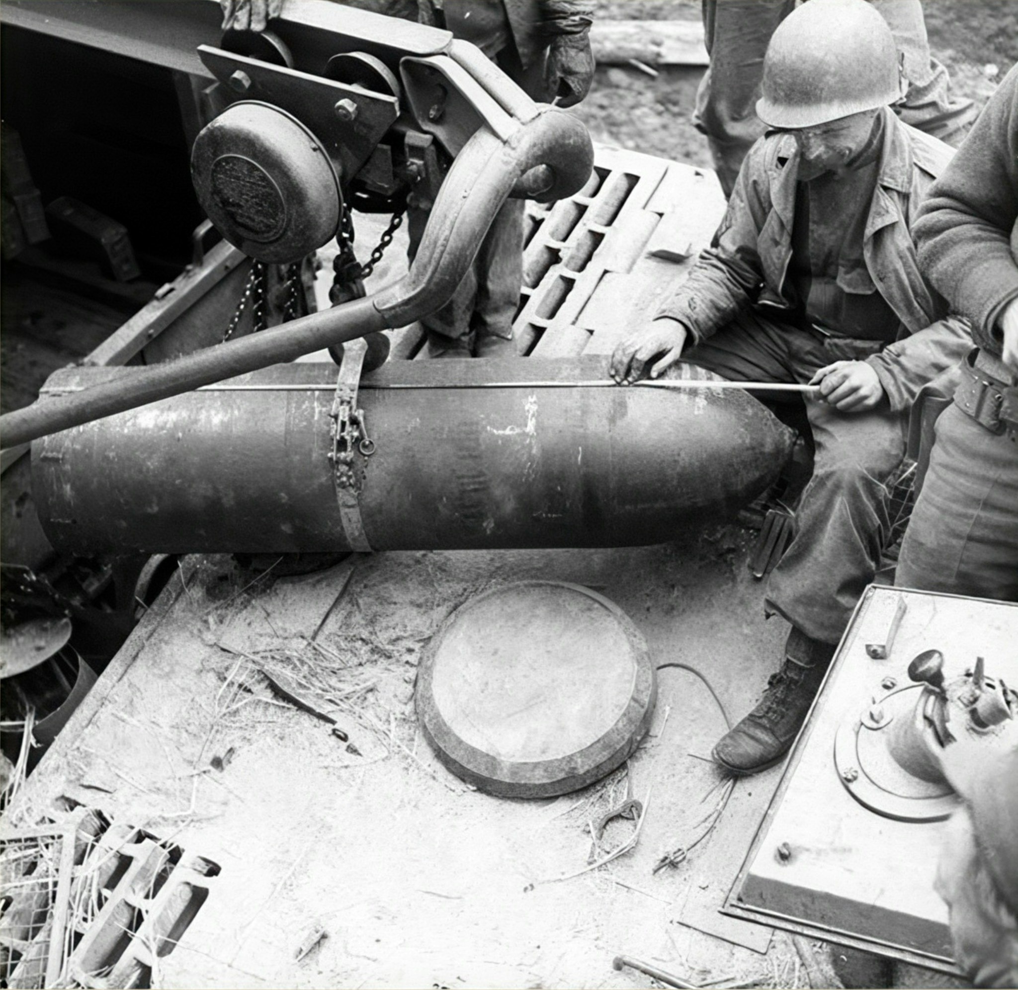 The War - A 38 cm Raketen Sprenggranate (4581) — the rocket projectile ...