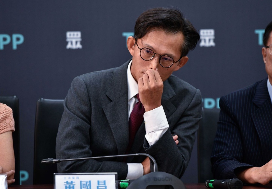 鏡即時 - 【鏡報論壇／陳嘉宏專欄：黃國昌應該知道自己的麻煩大了】 黃國昌說，他揭弊從不收受任何好處。黃國昌這些年來是不是在「揭弊」？恐怕是 ...