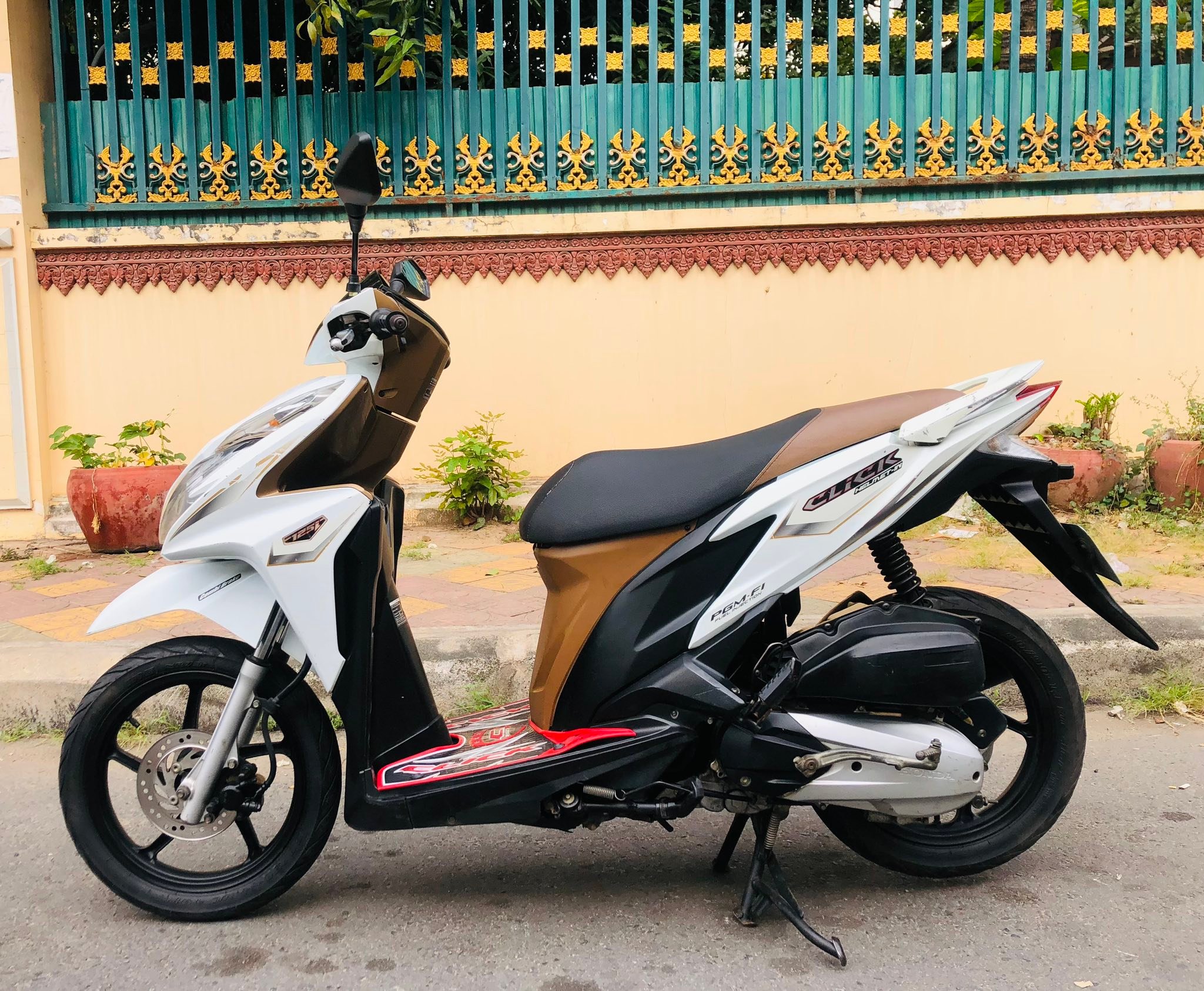 730$ Hello 👋 Our store has many brand of second-hand motorcycles