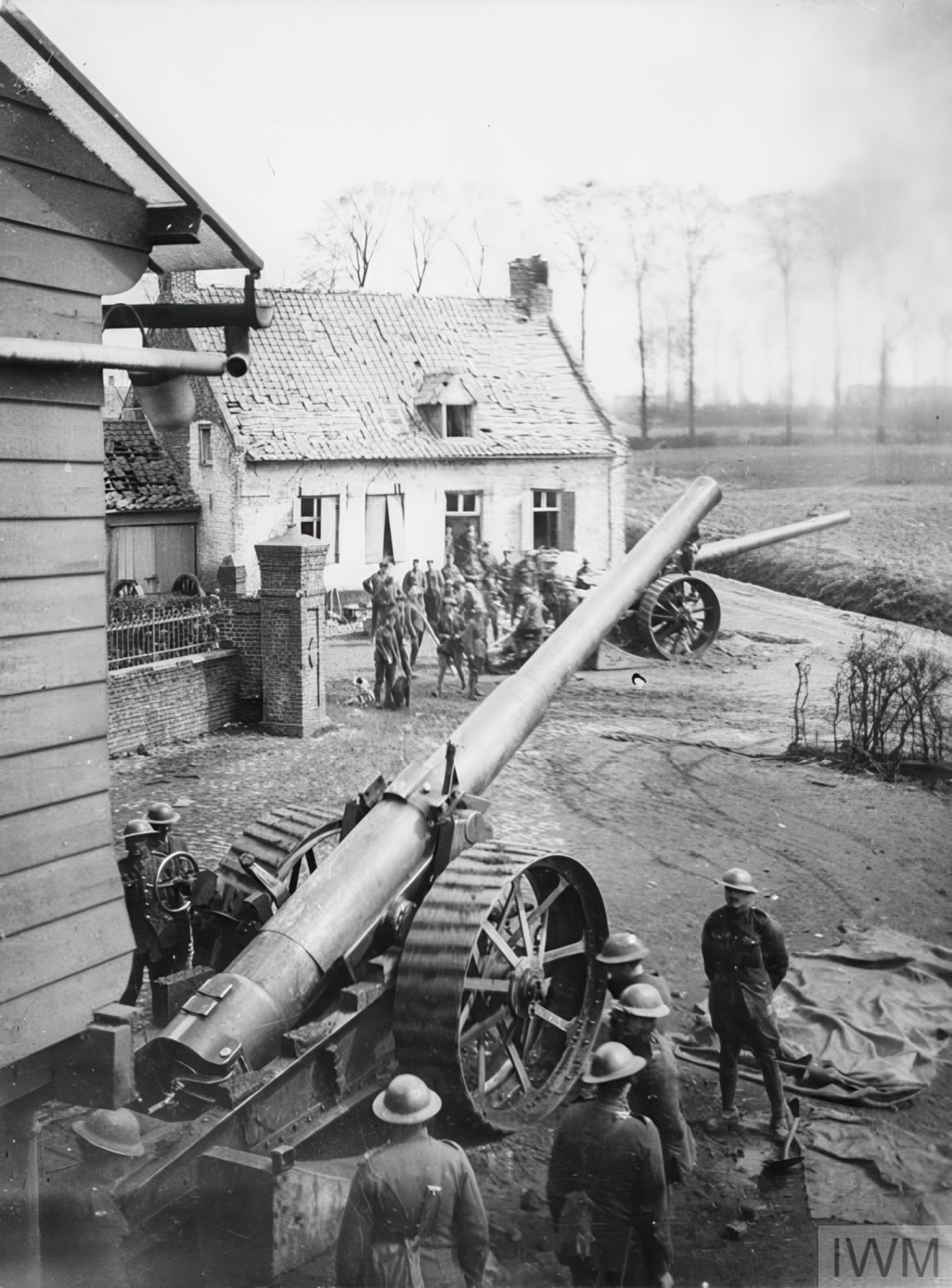 The War - WWI, April 23 1918; Gunners of the 29th Siege Battery RGA ...