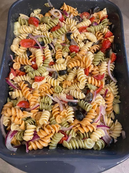 Budget - Pasta Salad!! Boil Tri colored pasta drain and rinse with cold ...