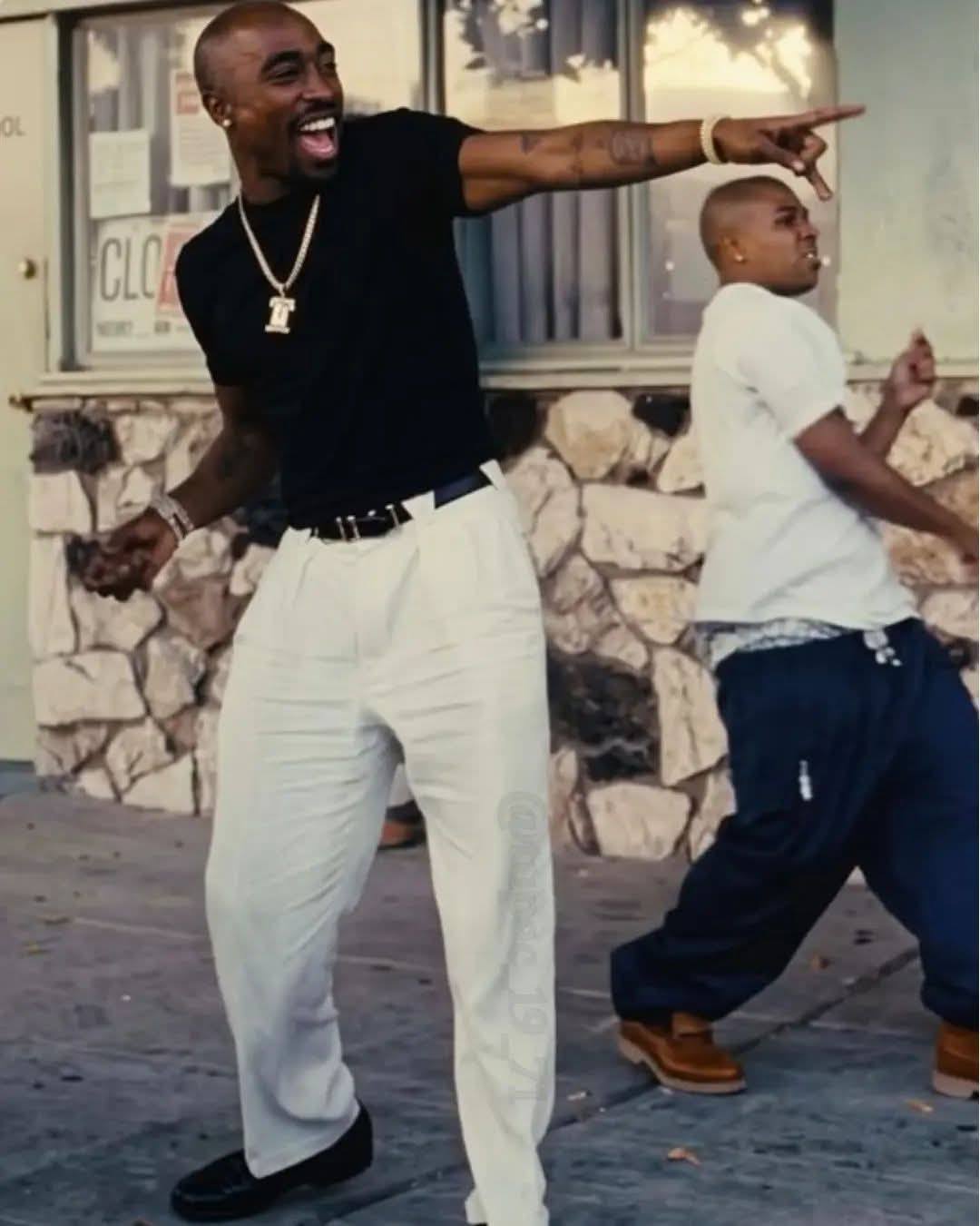 2PAC 🌟♥️♥️🔥💯🍾 5808 @Never/95 1959 من S س Aat