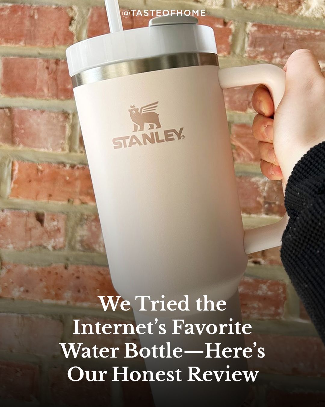 We Tried the Internet's Favorite Water Bottle—Here's Our Honest Review