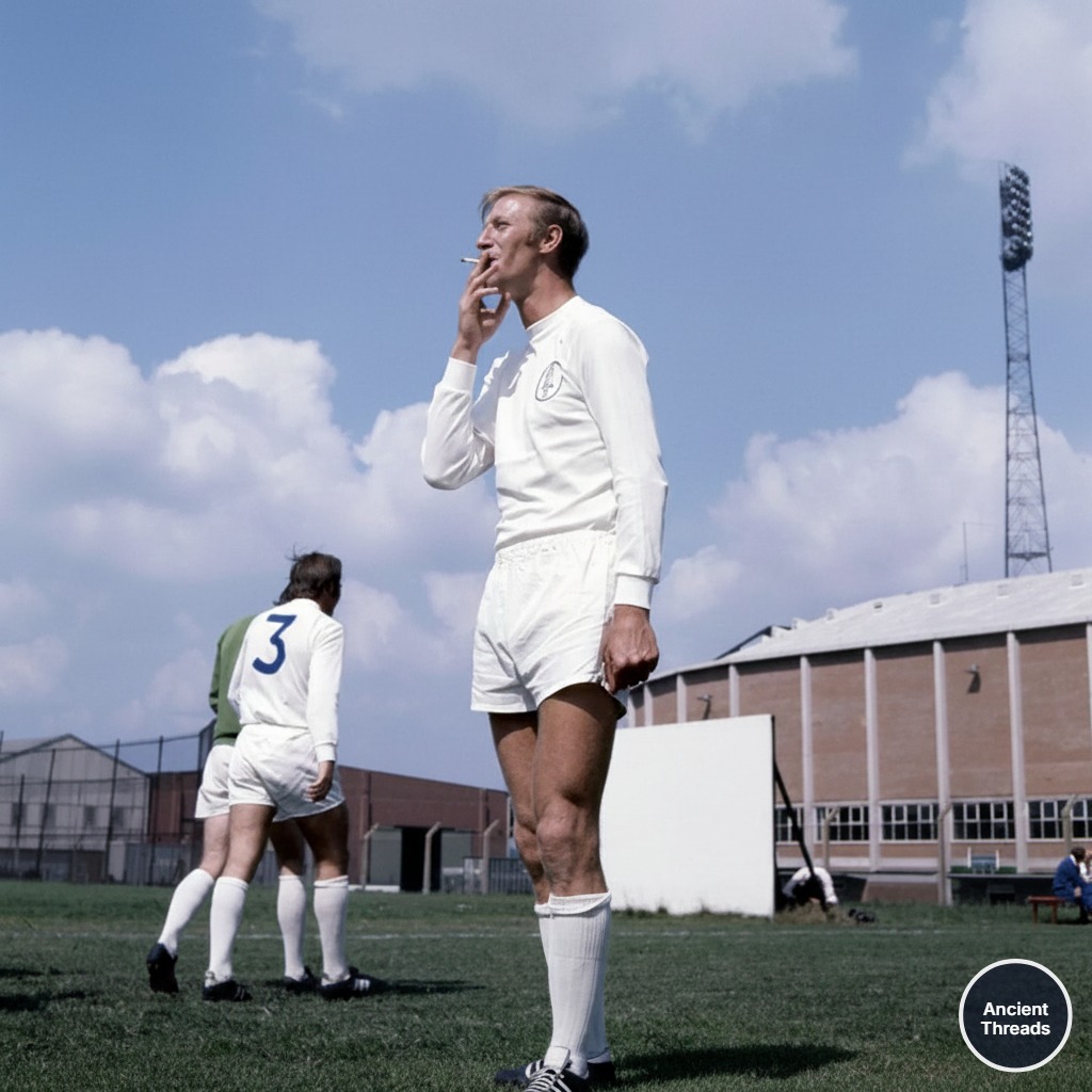 📸 One of the most iconic photo's in football. Big Jack Charlton 🚬 #LUFC