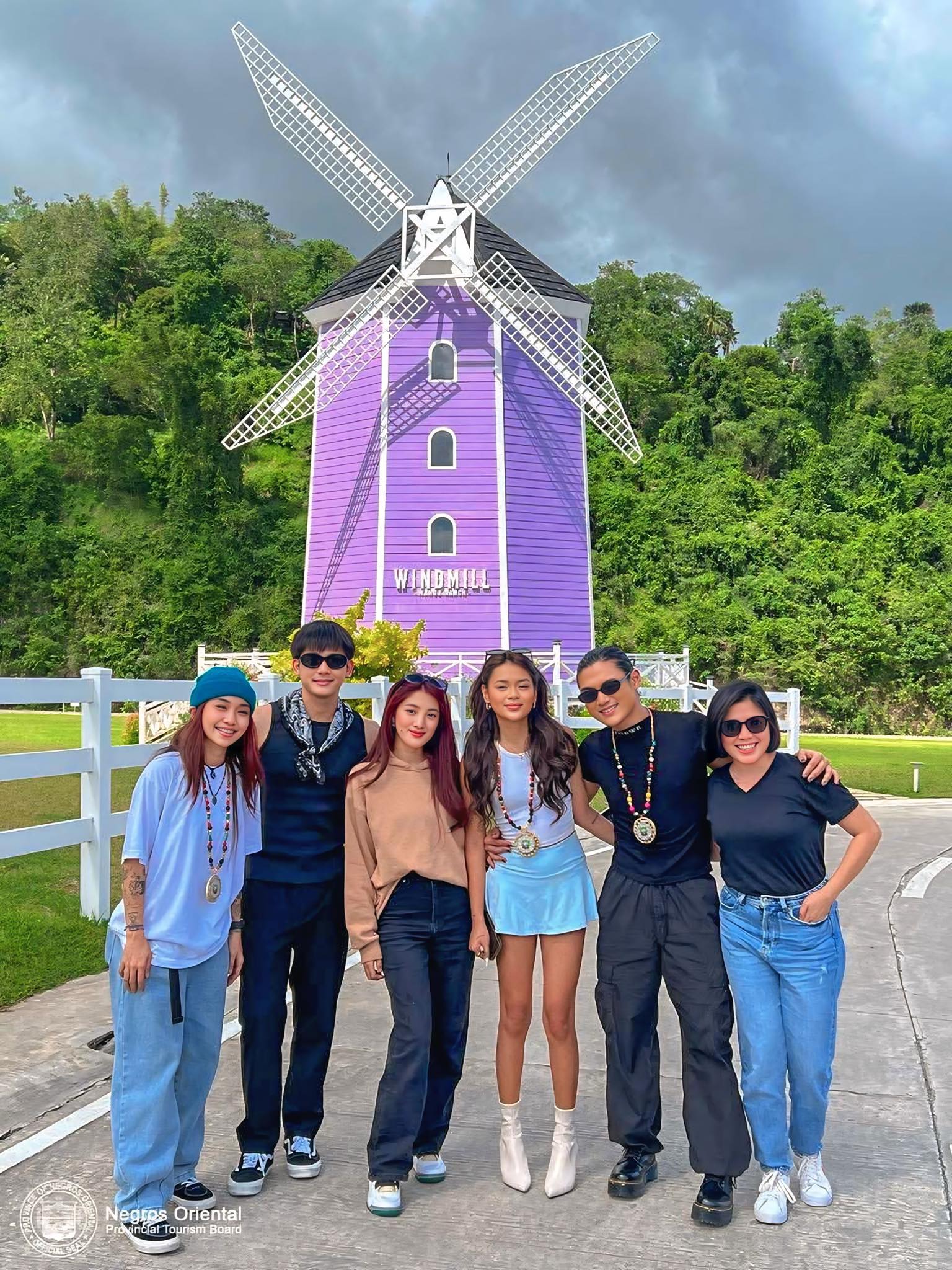 Negros - A beautiful day at the Windmill in Mango Ranch, Valencia ...