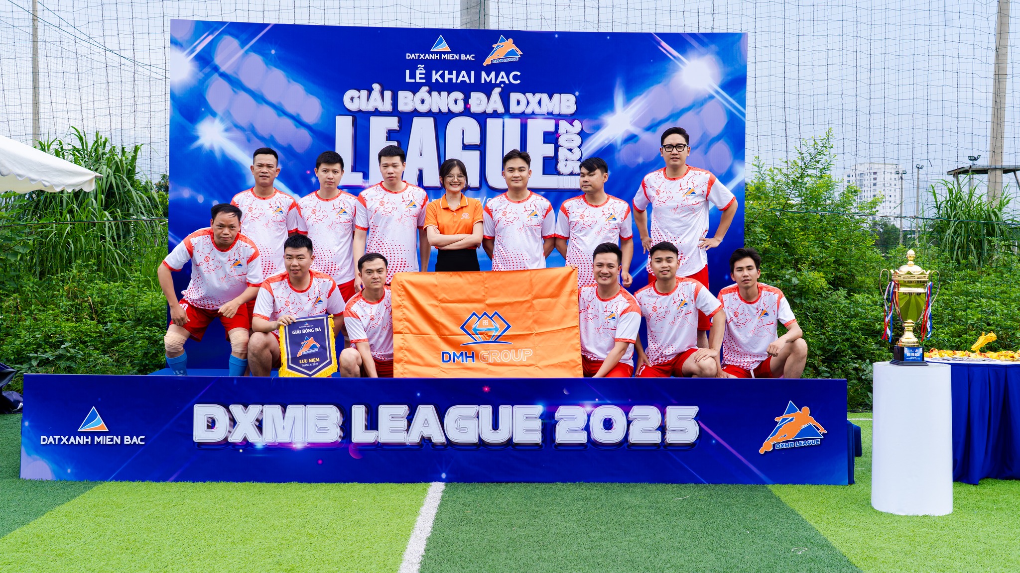 🔥⚽ ĐỘI BÓNG DMH GROUP CHÍNH THỨC RA... - Tuyển Dụng DMH Group | Facebook