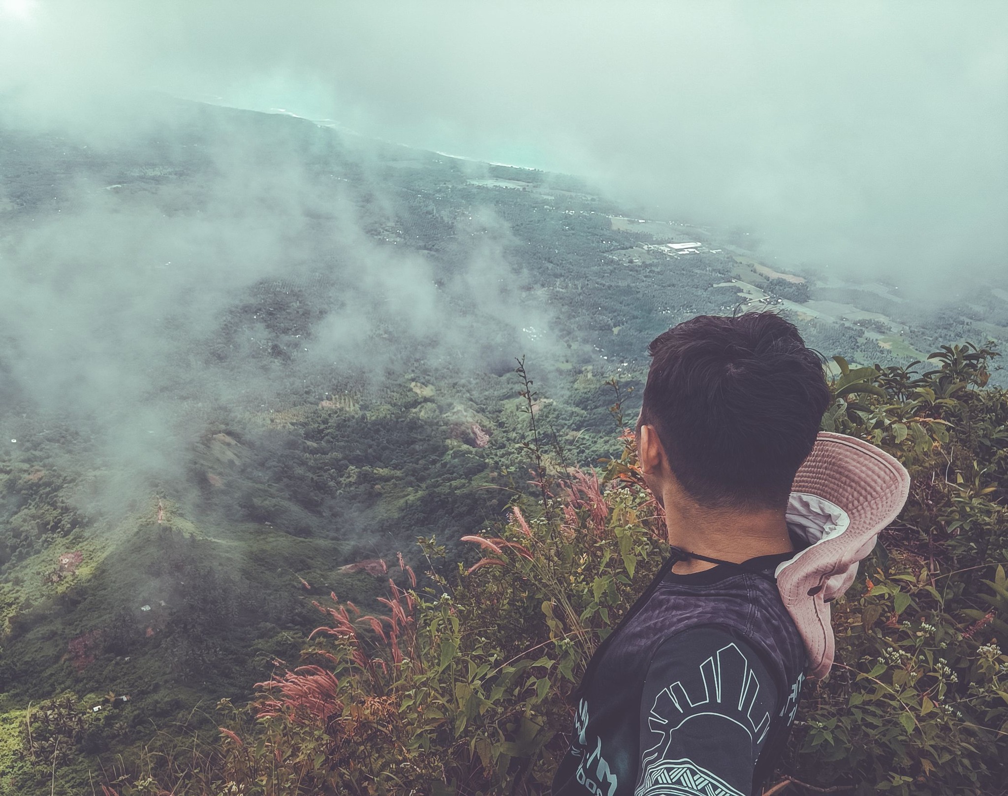 Lakbay - Unang ahon ng 2026 mula sa tuktok ng Mt. Maruyog ⛰️ Happy New ...