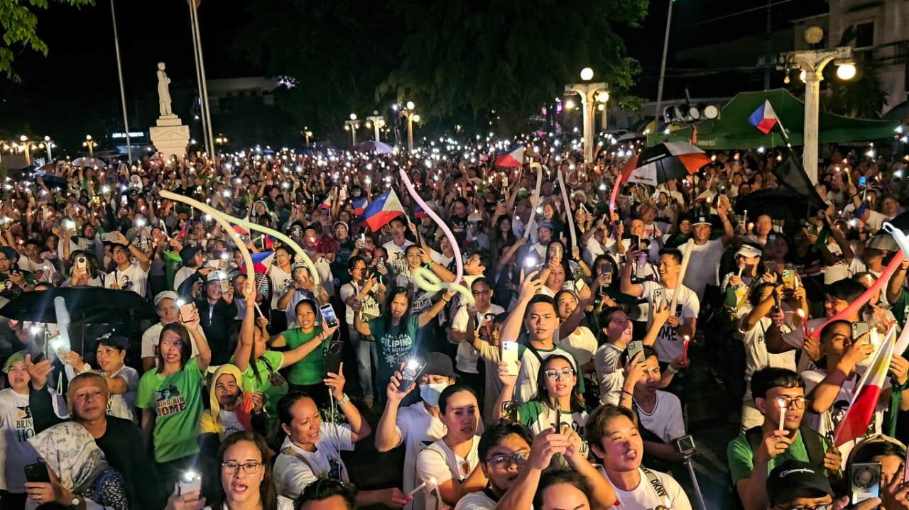 Pulso - 📍BOHOL Kasamang nakipagdiriwang ang mga taga-Bohol sa ginawang ...