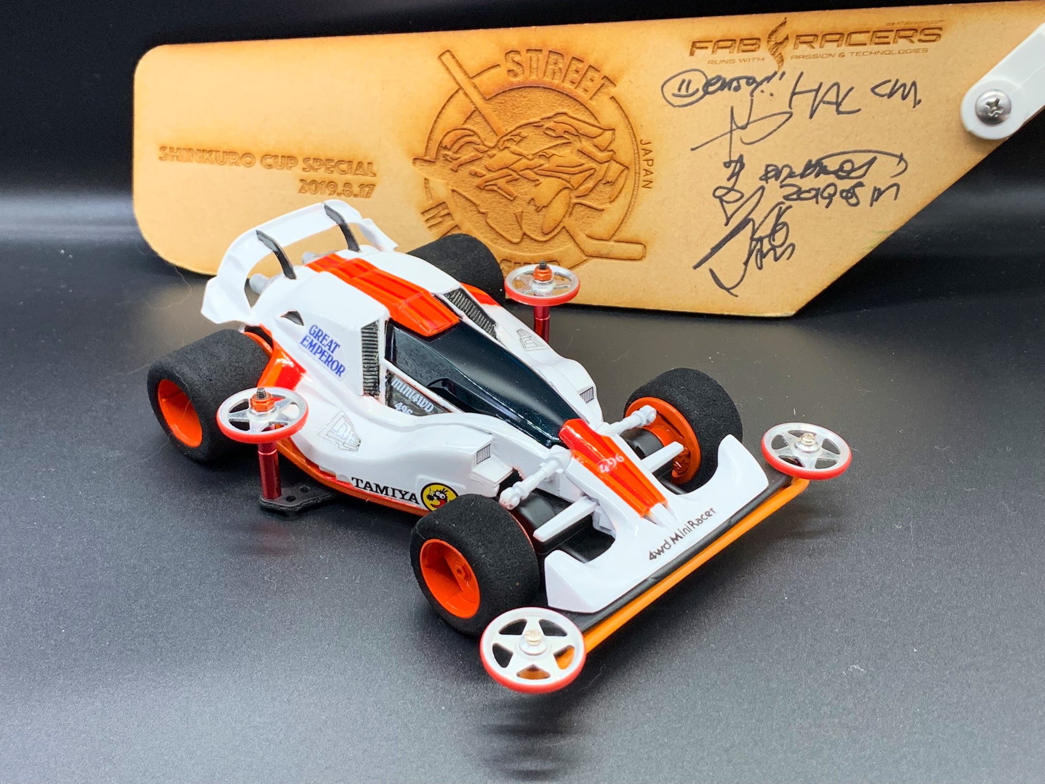 The Proto-Emperor ZX 原始大帝プロトエンペラーZX is a Racing Mini