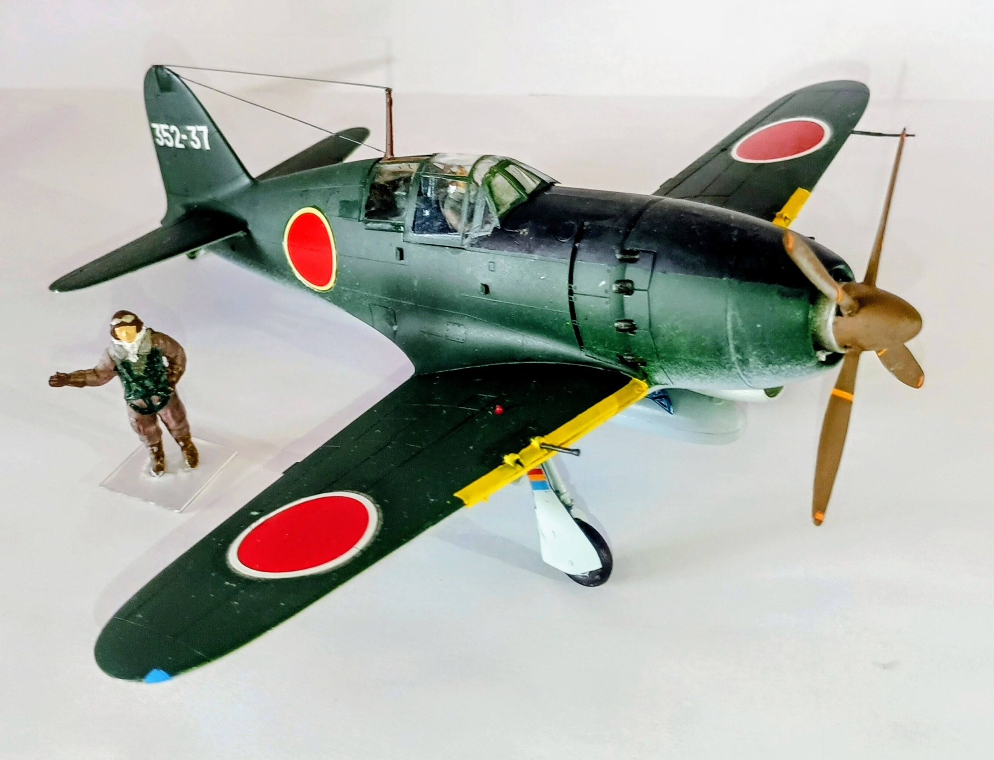 ✈日本海軍局地戦闘機 雷電21型J2M3 1/48