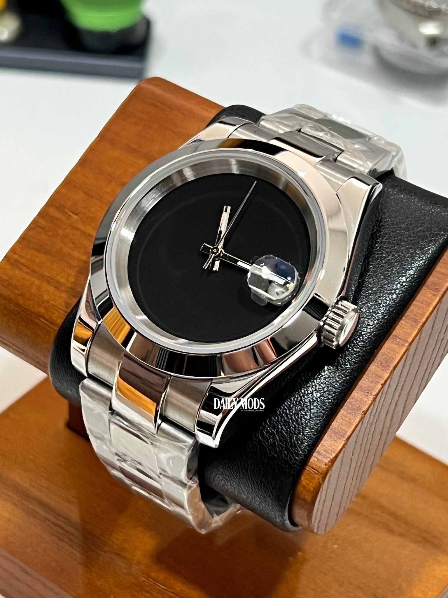 39mm Custom Automatic... - Daily Mods Watches and Accessories | Facebook