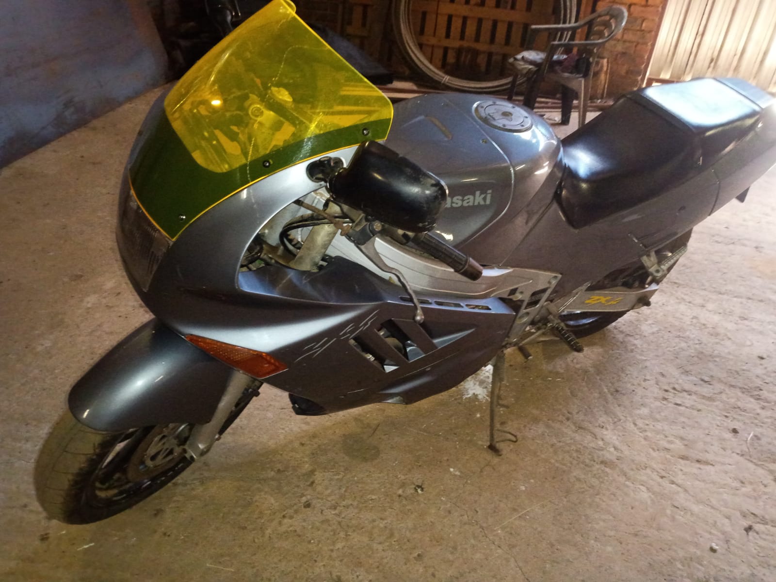 Rare 1999 Kawasaki ZX400G for sale The bike is in good condition