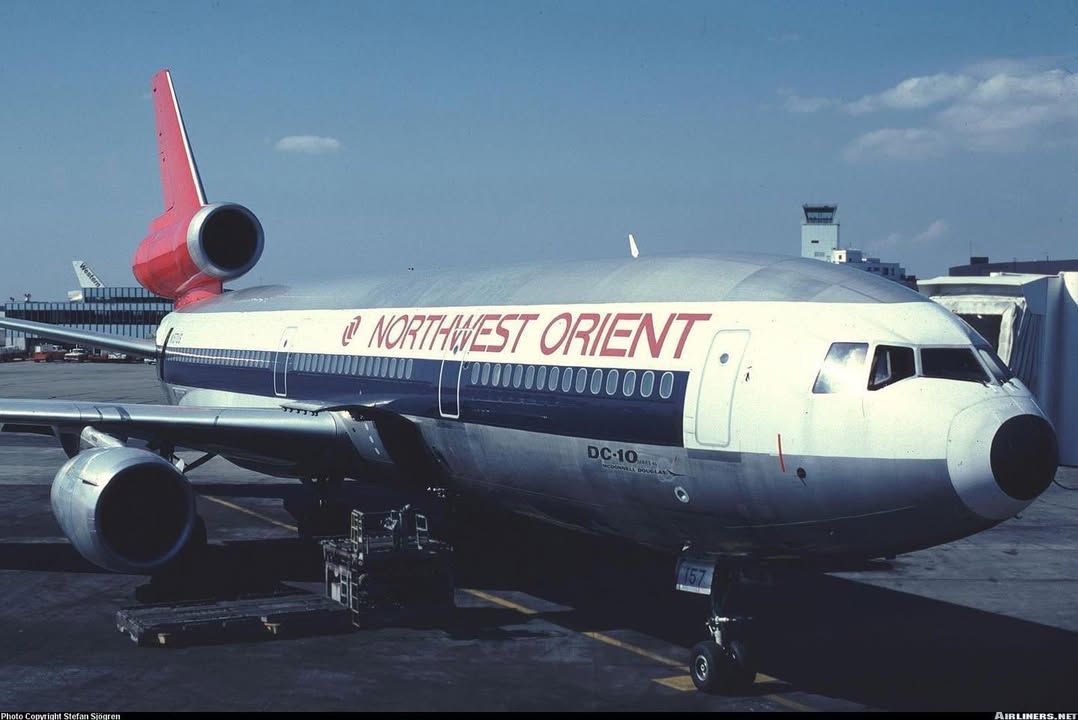 DC-10-40 plane at Japan Asia airport