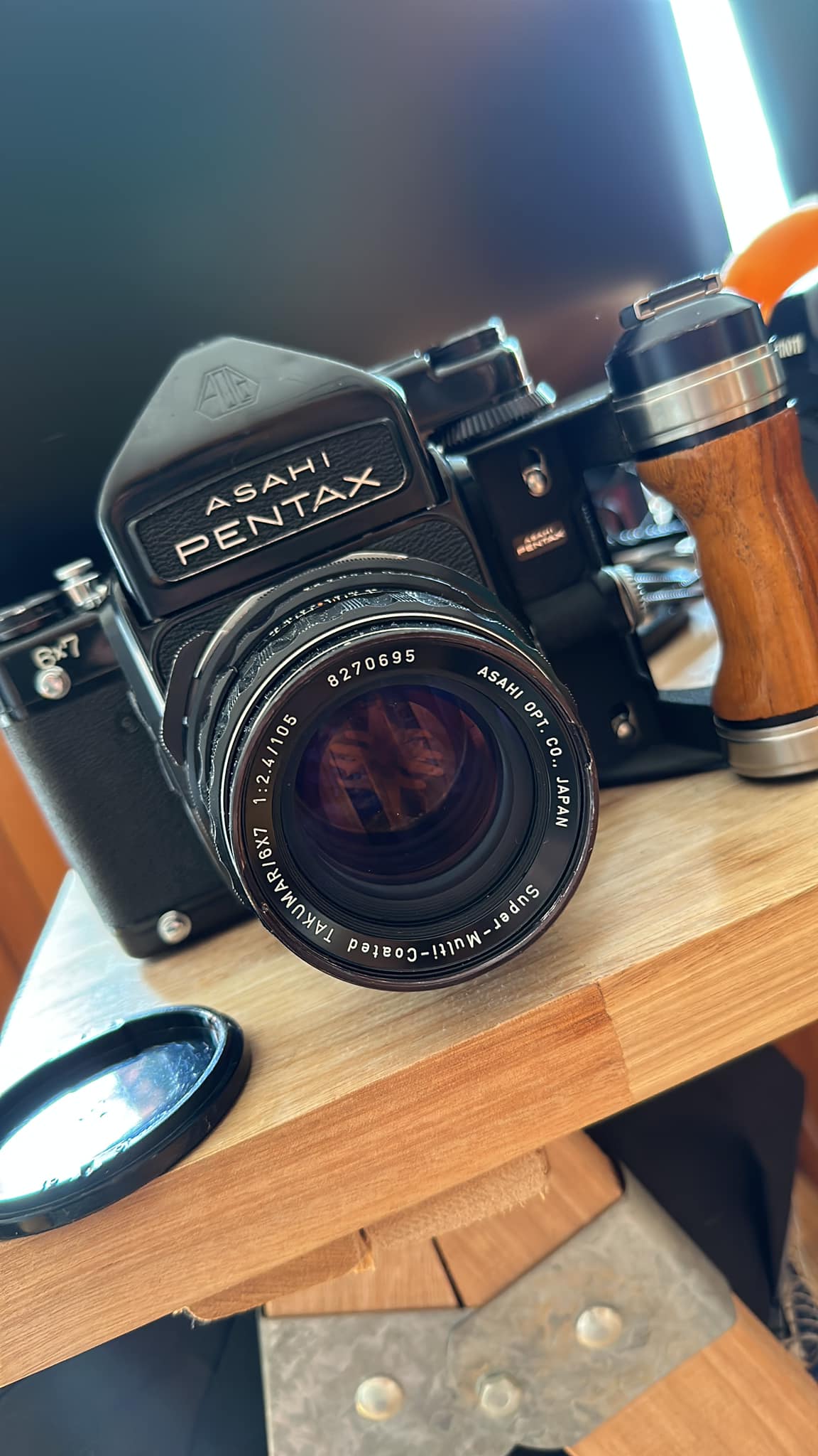 Pentax 67 (non MLU) + Objectif 55mm + Prisme + Poignée 3D - Occasion, Bon état