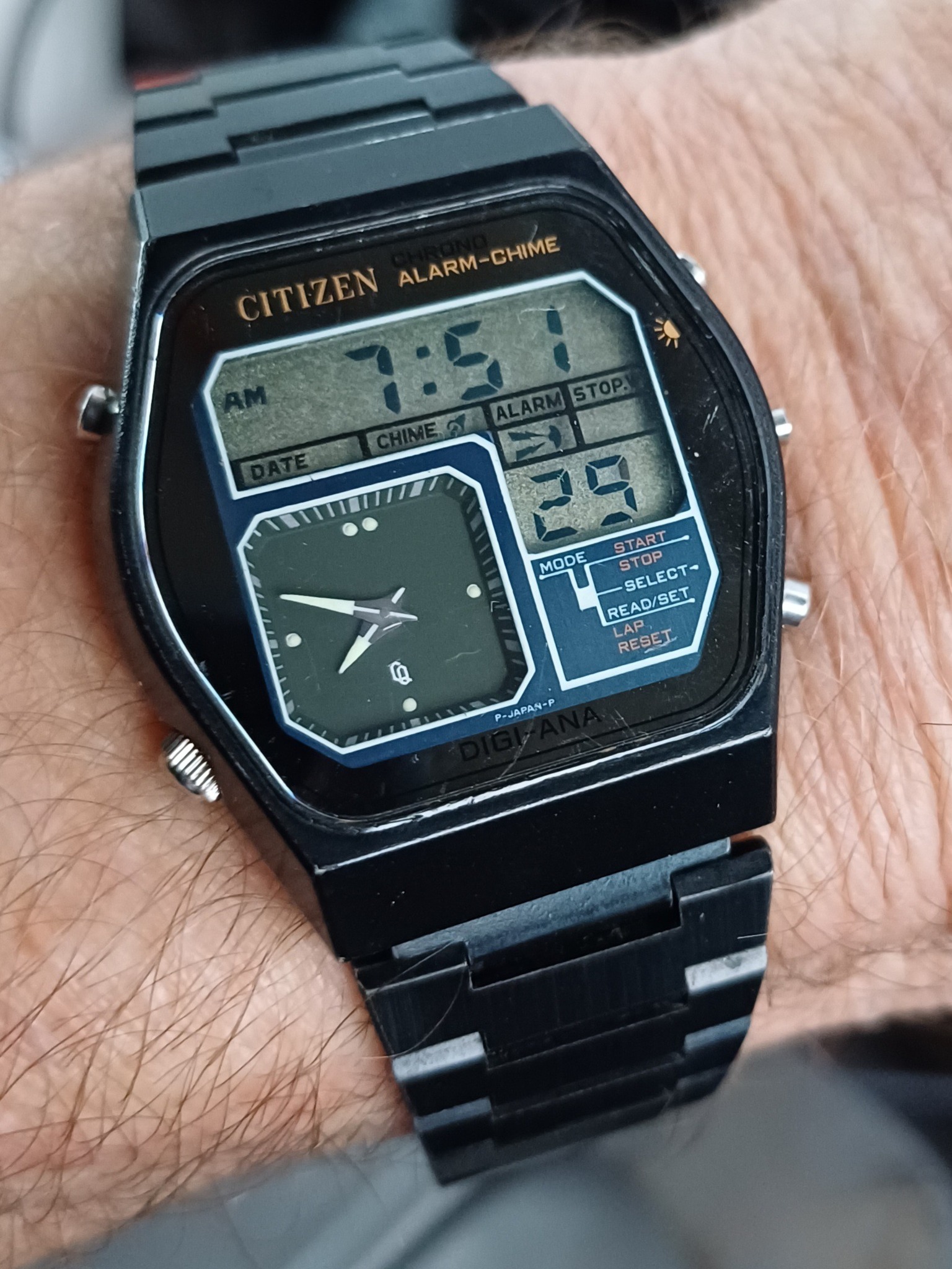 Good morning with an 80's Citizen Independent ana-digi 8987-l19273