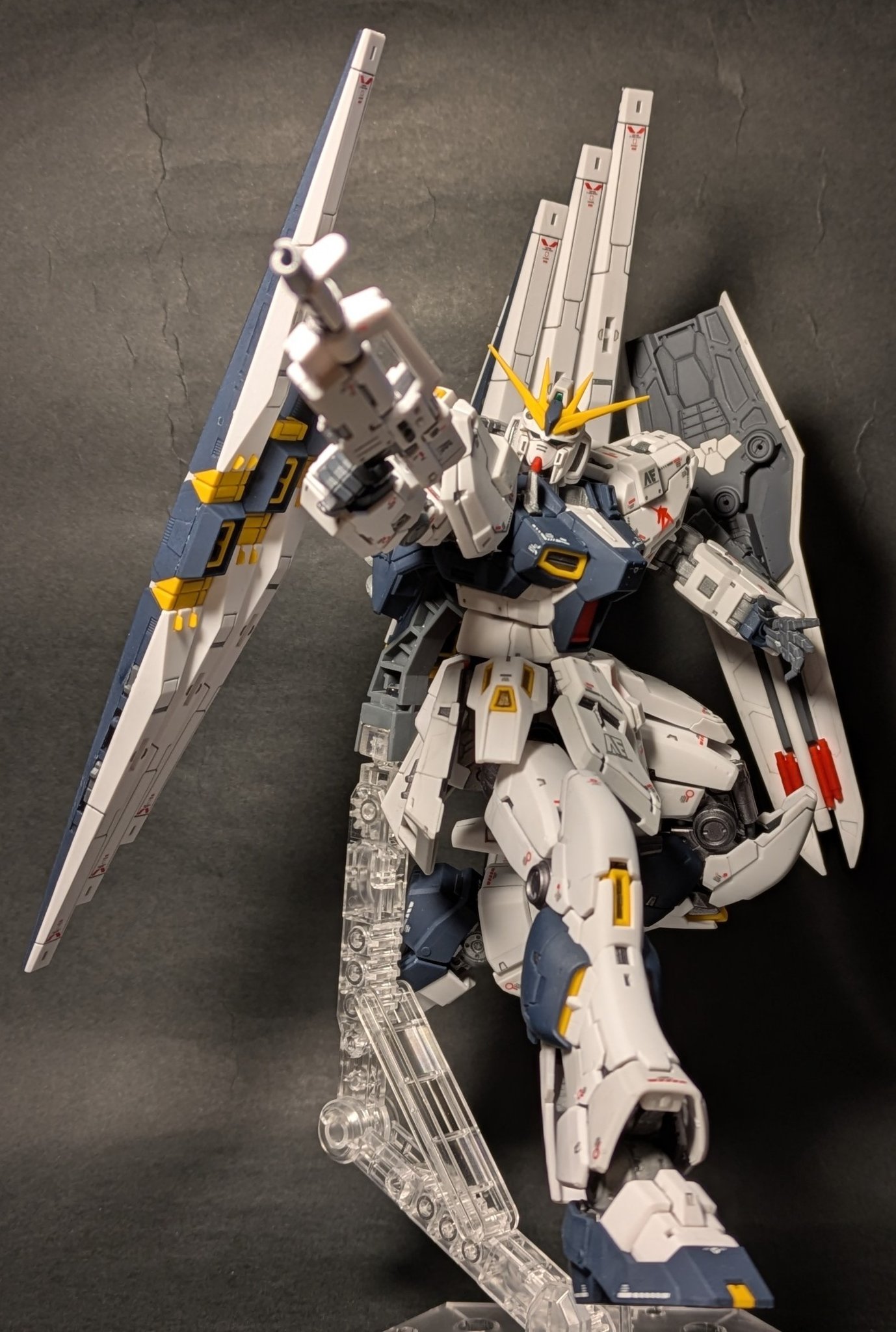 Rx-93 Nu Gundam Double Fin Funnel type 1/144 model