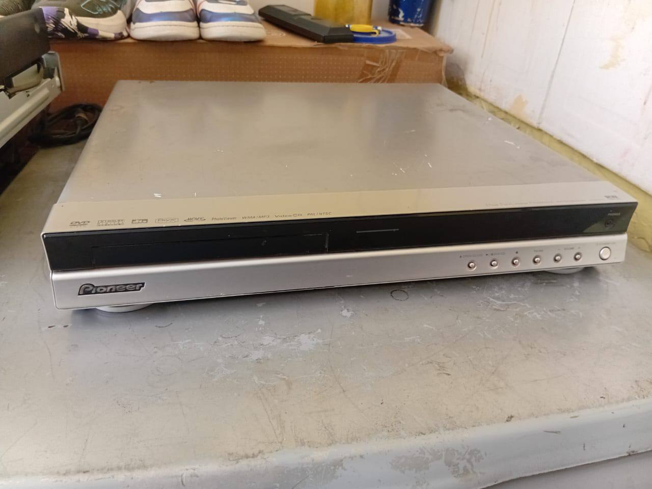 Pioneer receiver XV-DV333