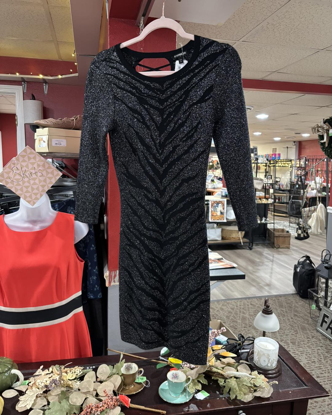 justice formal dresses The pictures don't do some of these but we've got some cute wear dresses! Don't spend a fortune on a dress you'll wear once and shop local ♥️ LowStock:43600185557043