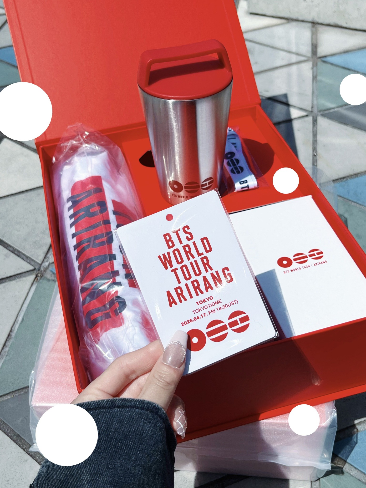 Look at the VIP Gift Set for #BTS WORLD TOUR 'ARIRANG' in TOKYO