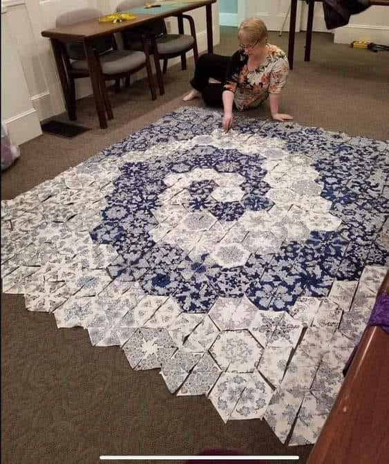 Seamlessly beautiful! 🌸💫 👏 . . Join... - Quilt Patterns PDF