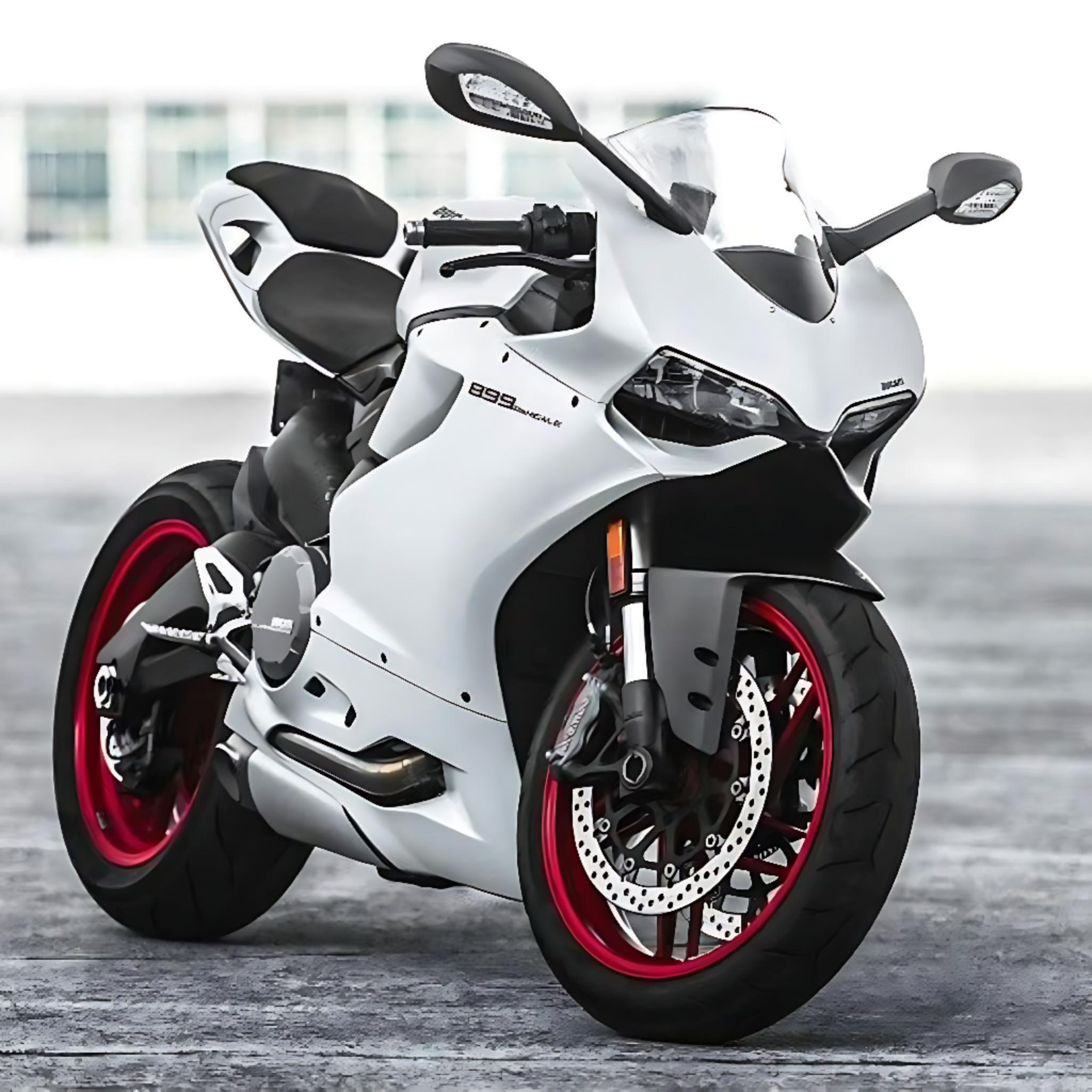 あ White Ducati 899 Panigale motorcycle