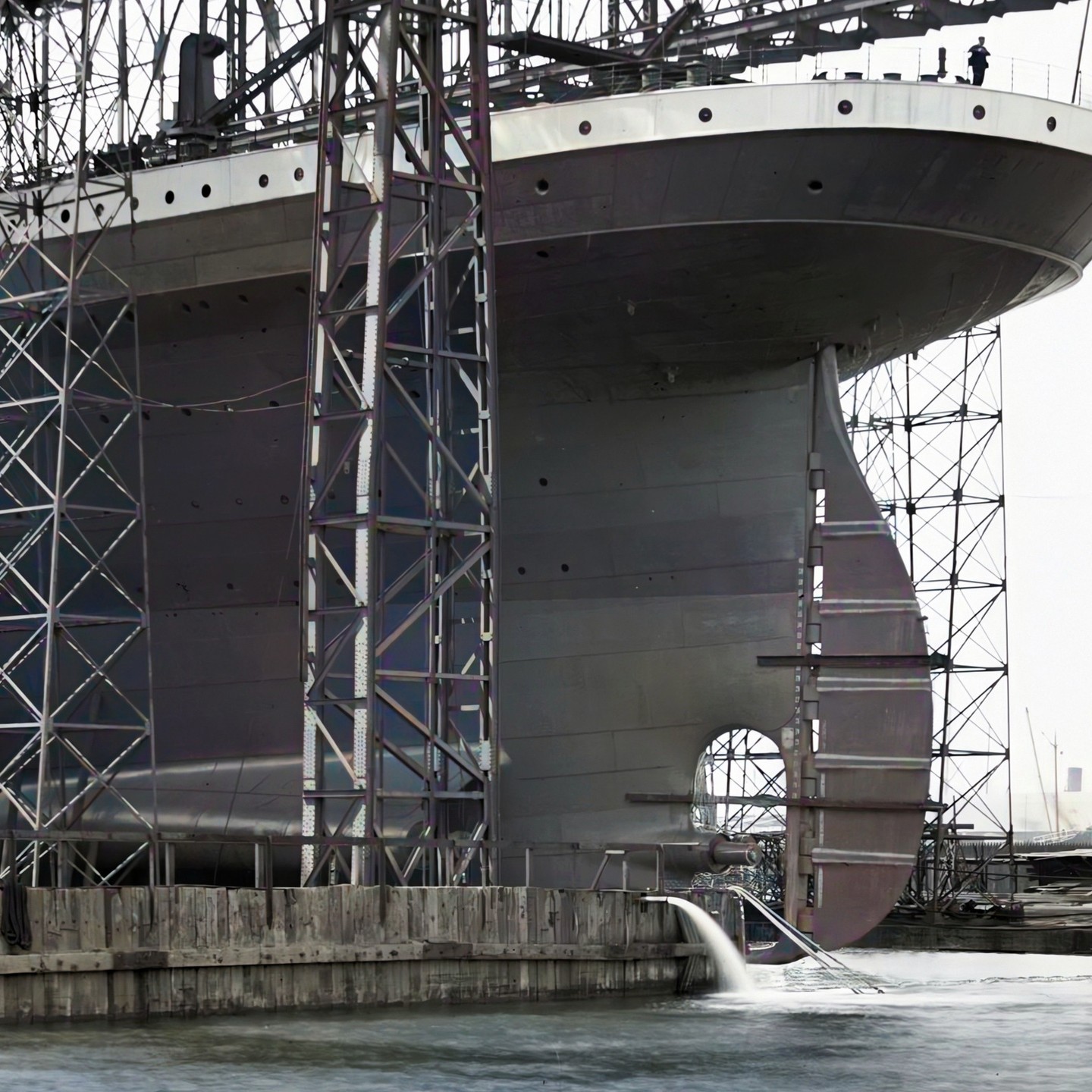 Janda - It has been suggested that if Titanic’s rudder had been larger ...