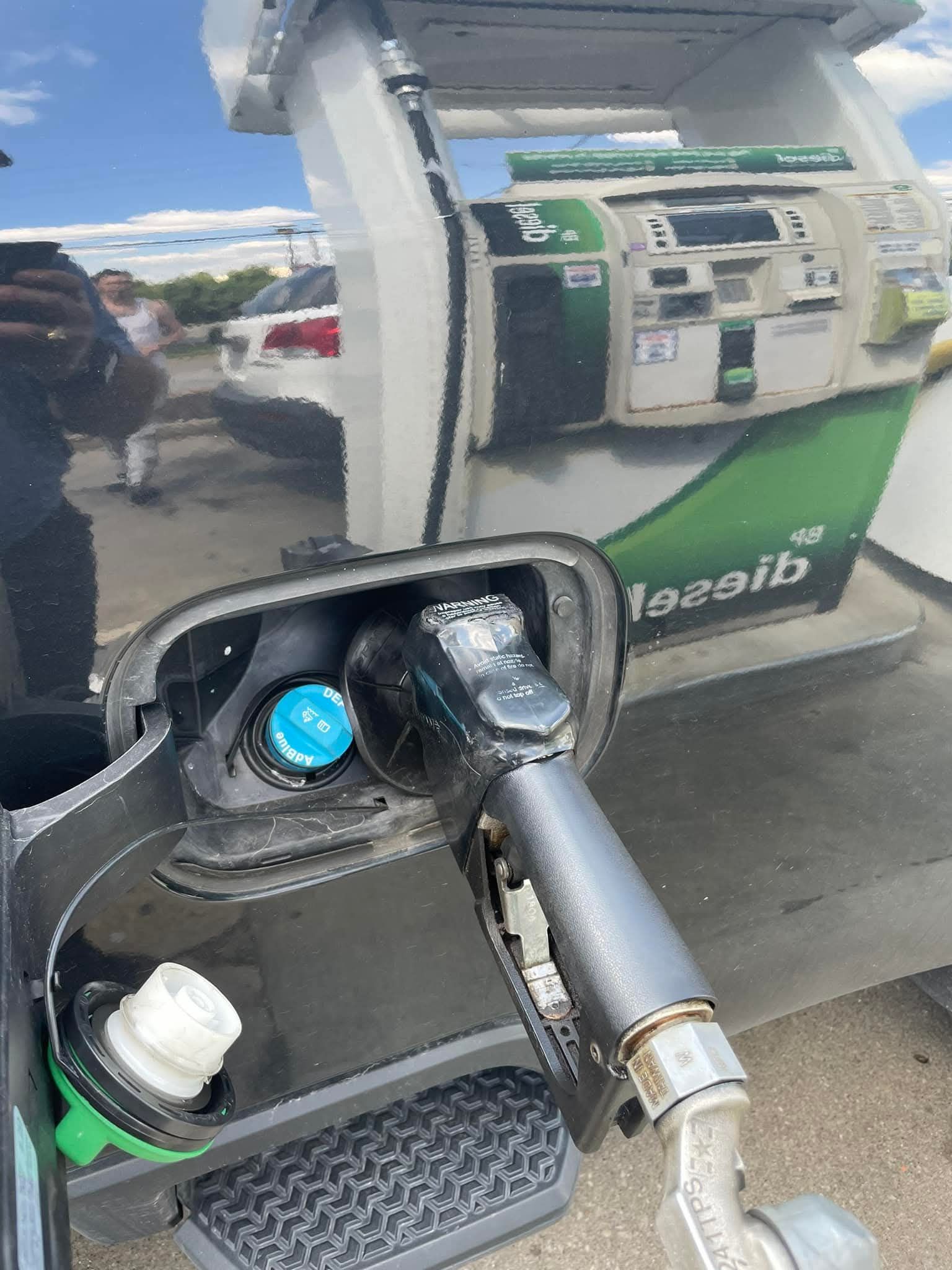 bp gas station handle colors cause confusion