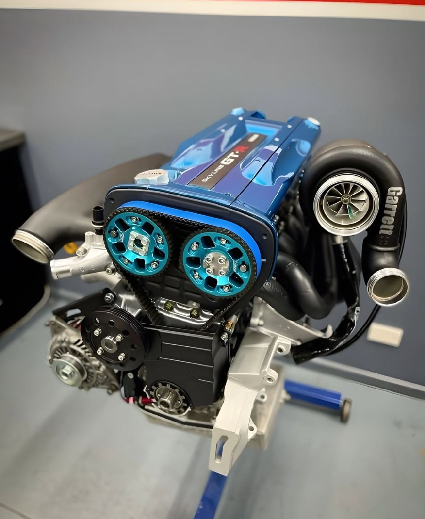 This is exactly how the heart of the Nissan GT-R34 looks like