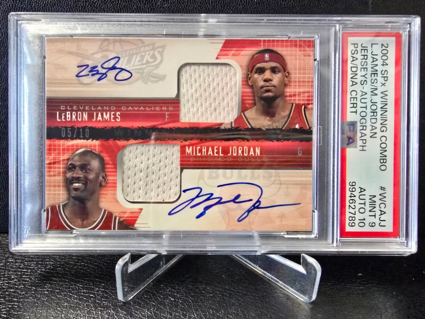2004 SPx Winning combo DUAL Jersey and on card Autographs by 