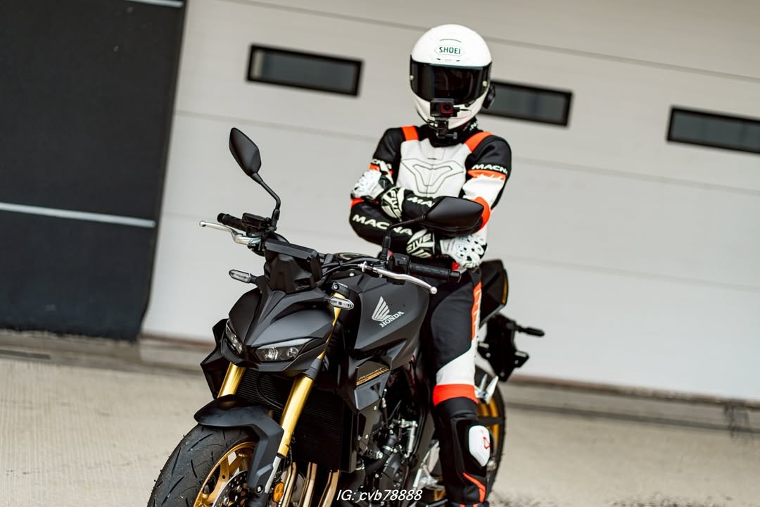 business suit motorcycle helmet BERIK Big-Eye Racing  Bean's Moto Booth Biker Business Suit | TikTok