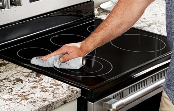 How to Clean a Cooktop Stove: Expert Tips Revealed