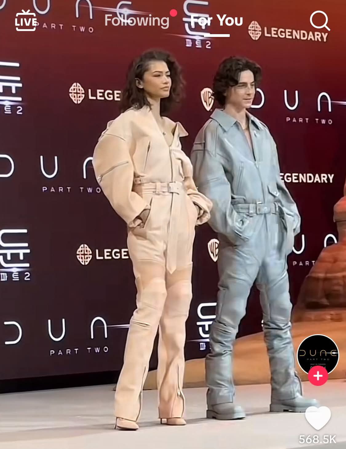 It's interesting to see the same suit 'Woman of steel(1995)' from
