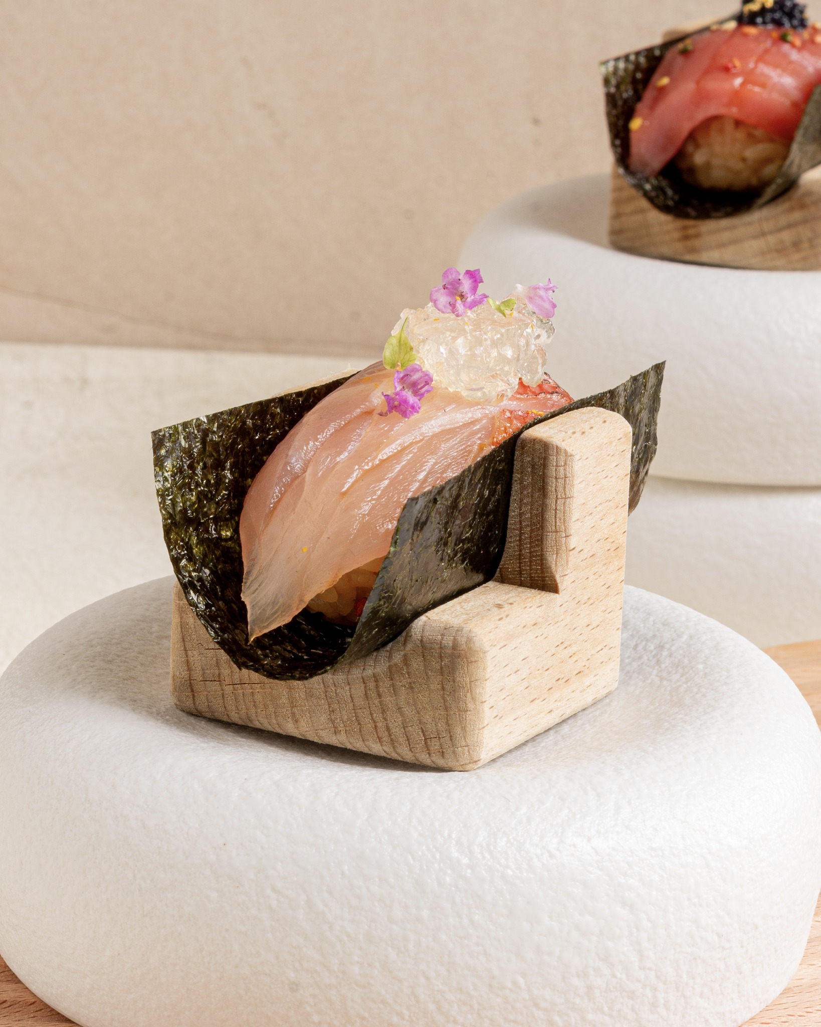 KIN ROLL - HandRoll Sushi | Bangkok