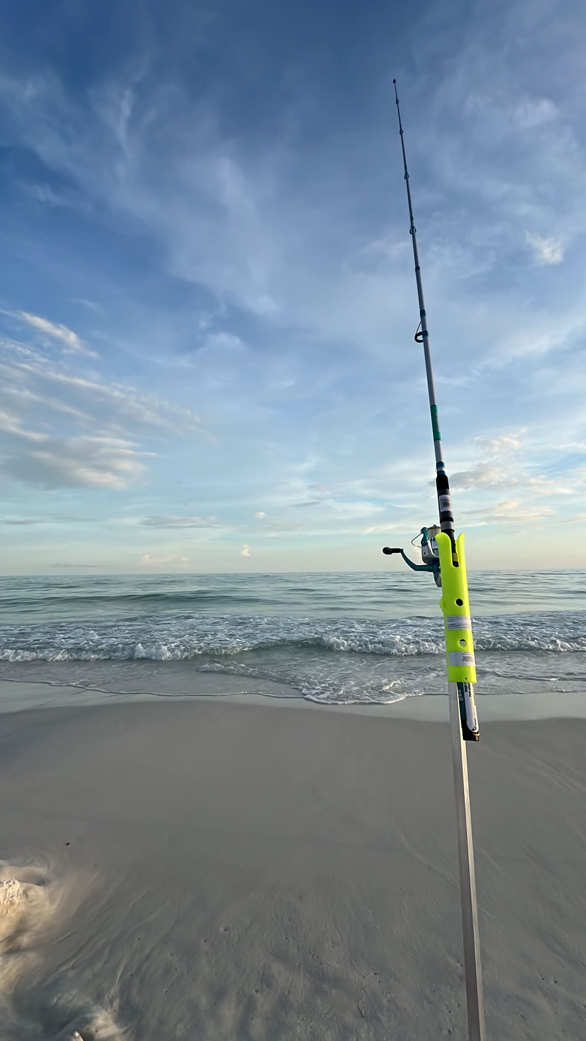 best reel for florida surf fishing Dr.Fish ST 10000/12000 Full Metal and deep line capacity for targeting big saltwater fish. 7 Best Saltwater Fishing Reels