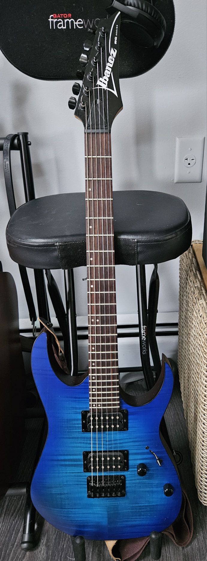 Check out my sweet Ibanez LF7