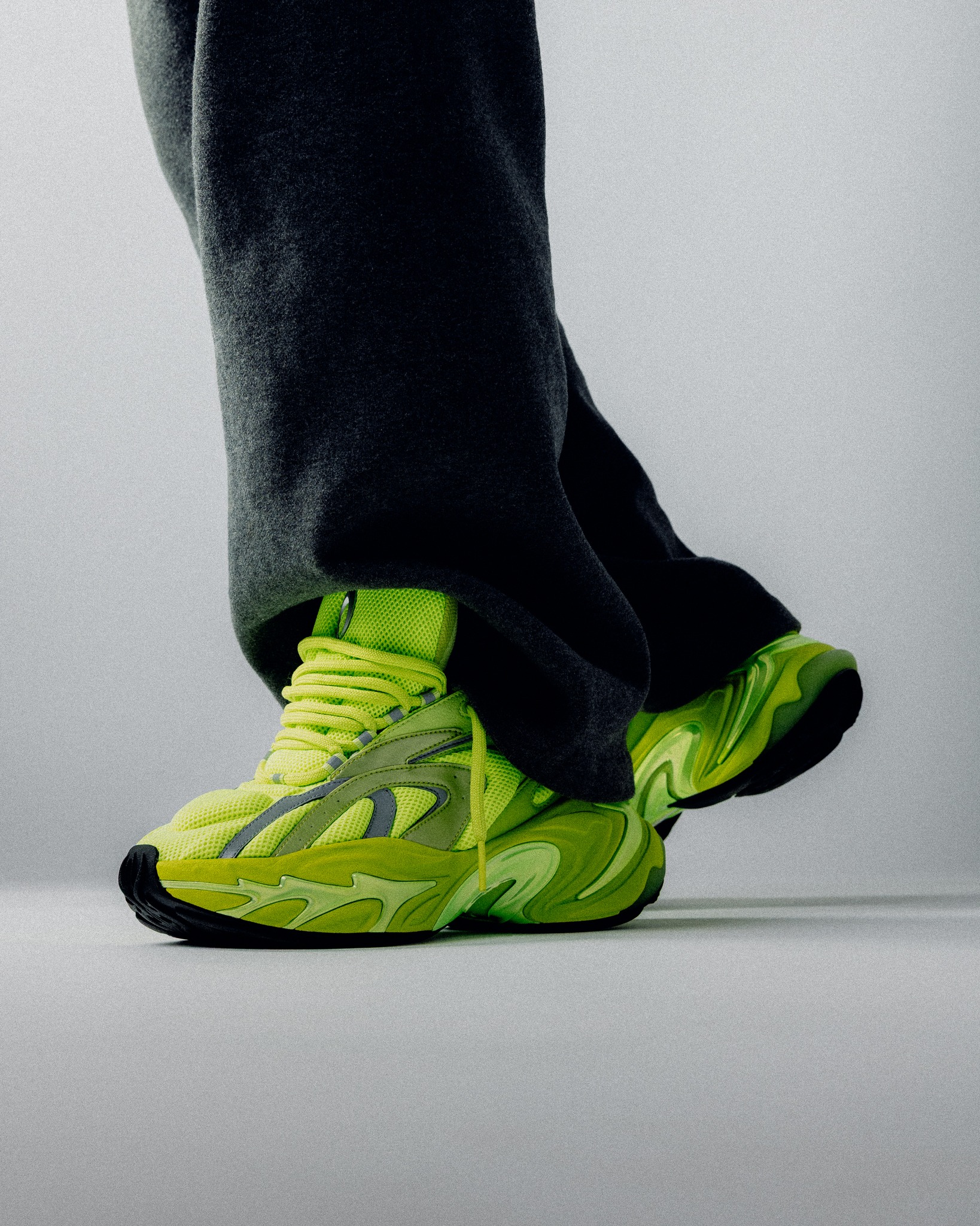 ZERO by VARIOUS in (ACID GREEN) makes its own rules. Loud color