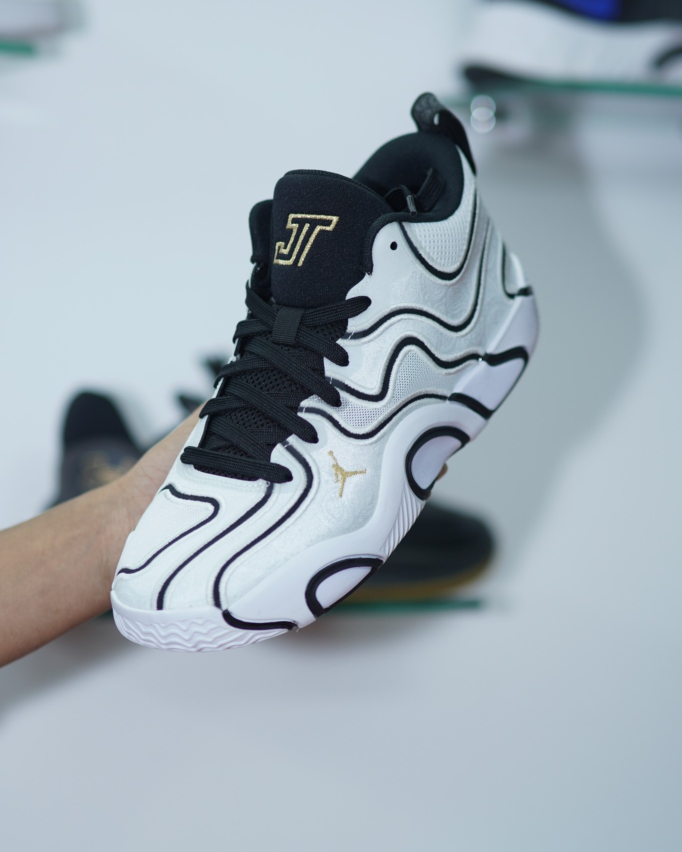 AIR JORDAN Tatum 3 PF Tunnel Walk – WHITE/BLACK ৳ 18,200 size: UK 