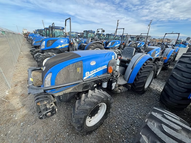 Lachimetime - The 2019 New Holland T3.60F is a compact, reliable ...