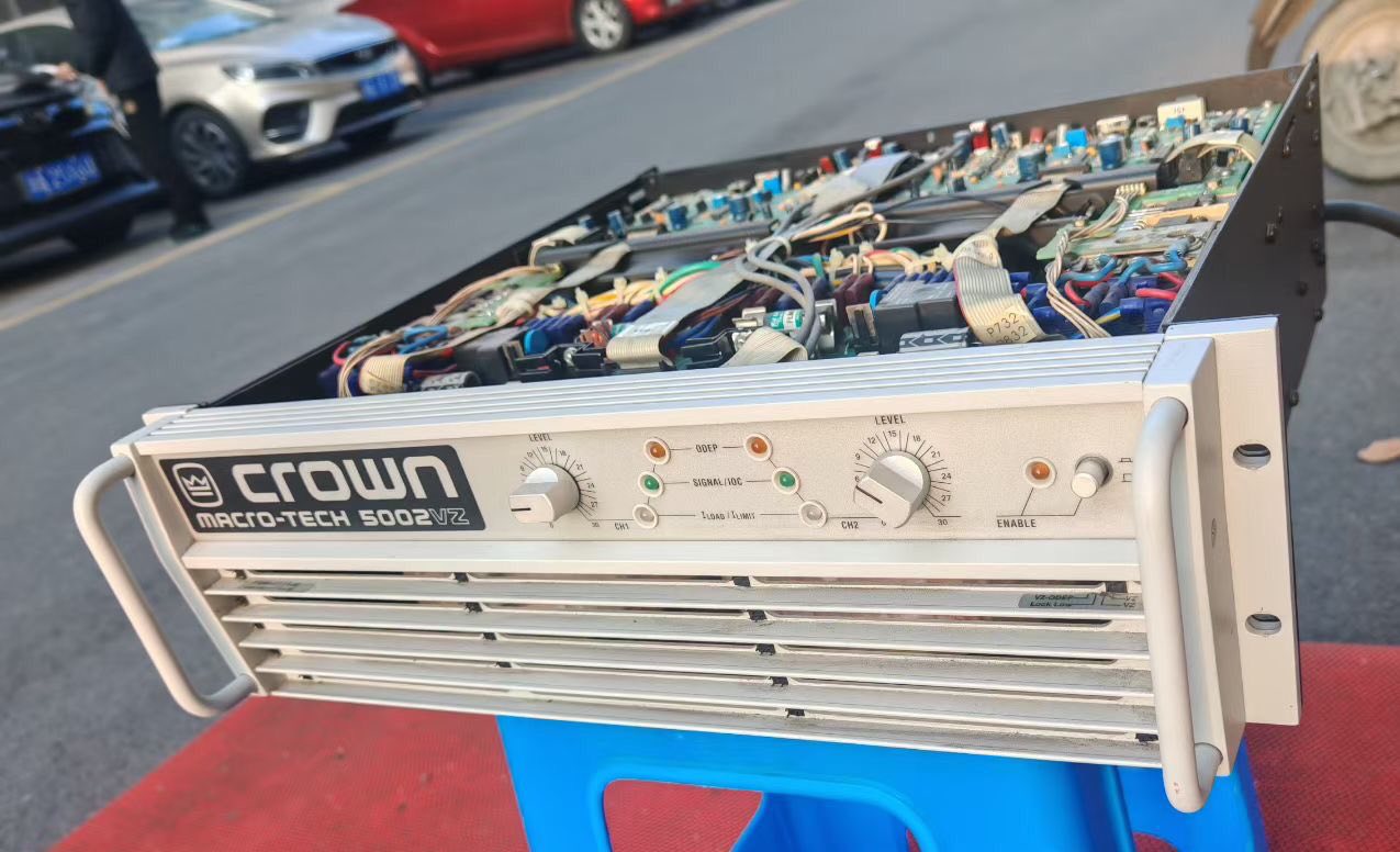 crownページ！！ Crown 5002 amplifier