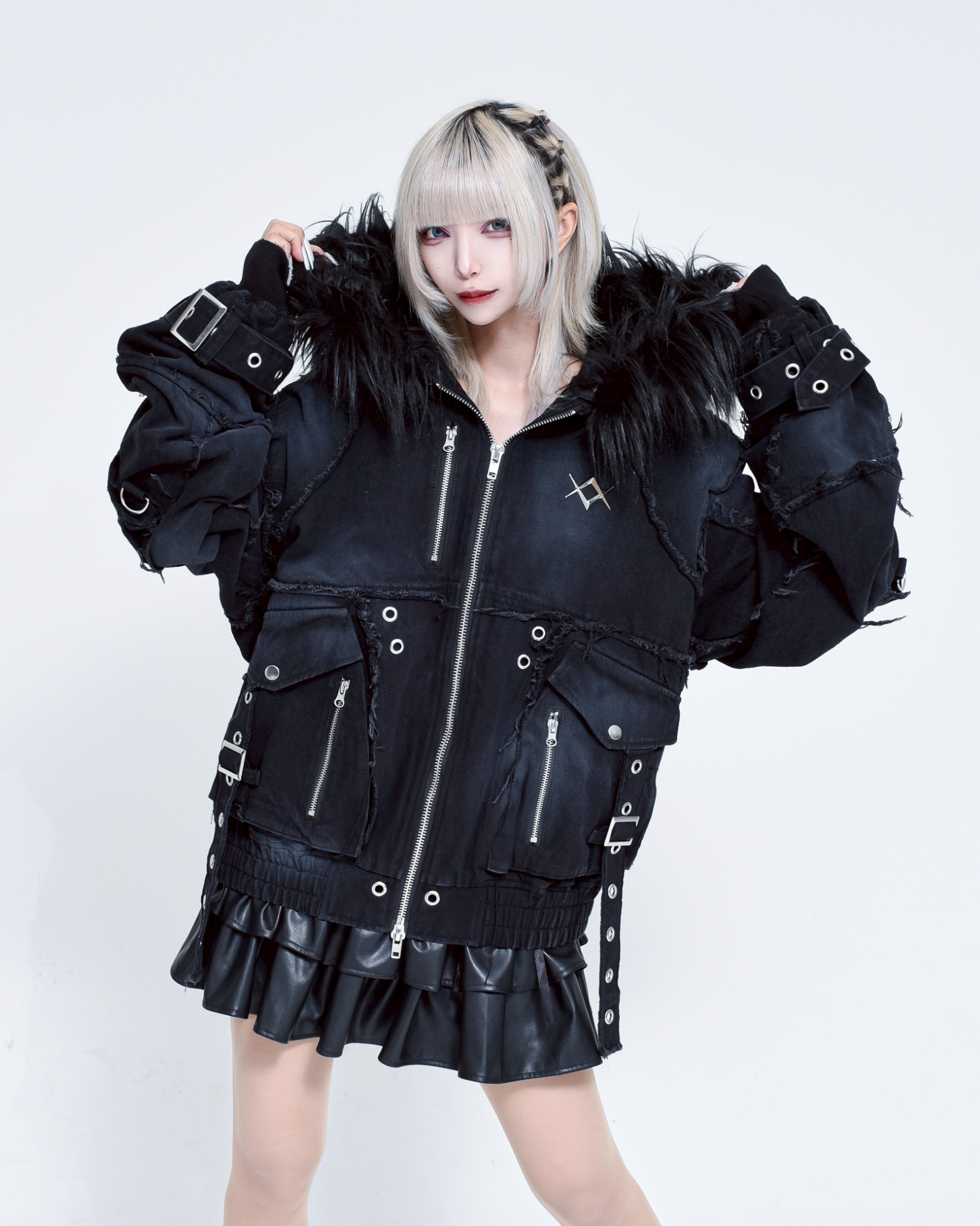 NEW ARRIVAL】 REFLEM【レフレム】 ファー付きジップニット