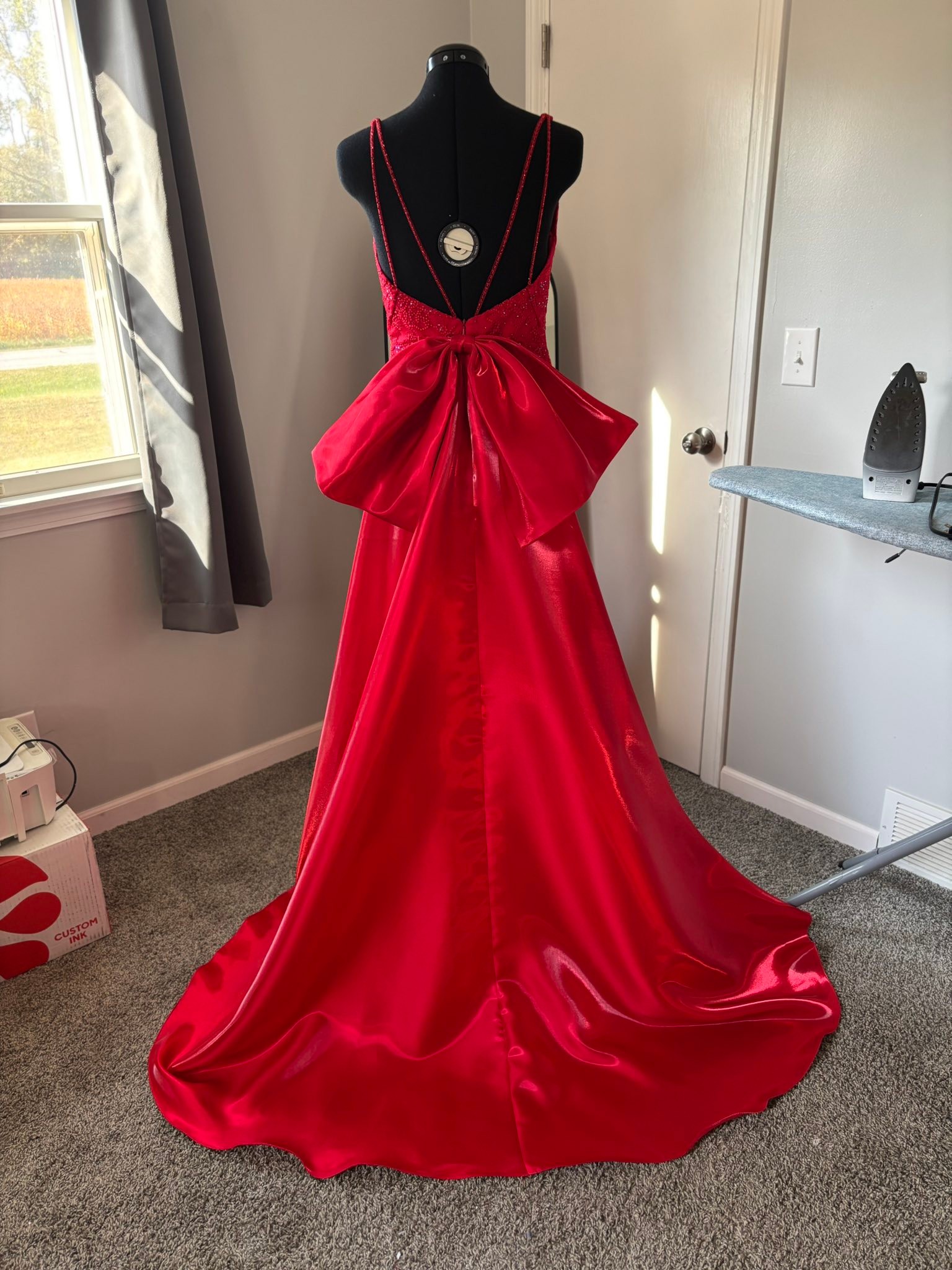 iconic homecoming dresses season has come and gone, and there were some on my sewing table this year! 💃🏼❤️ Prom season is right around the corner and my schedule is filling up twilightdaisies
