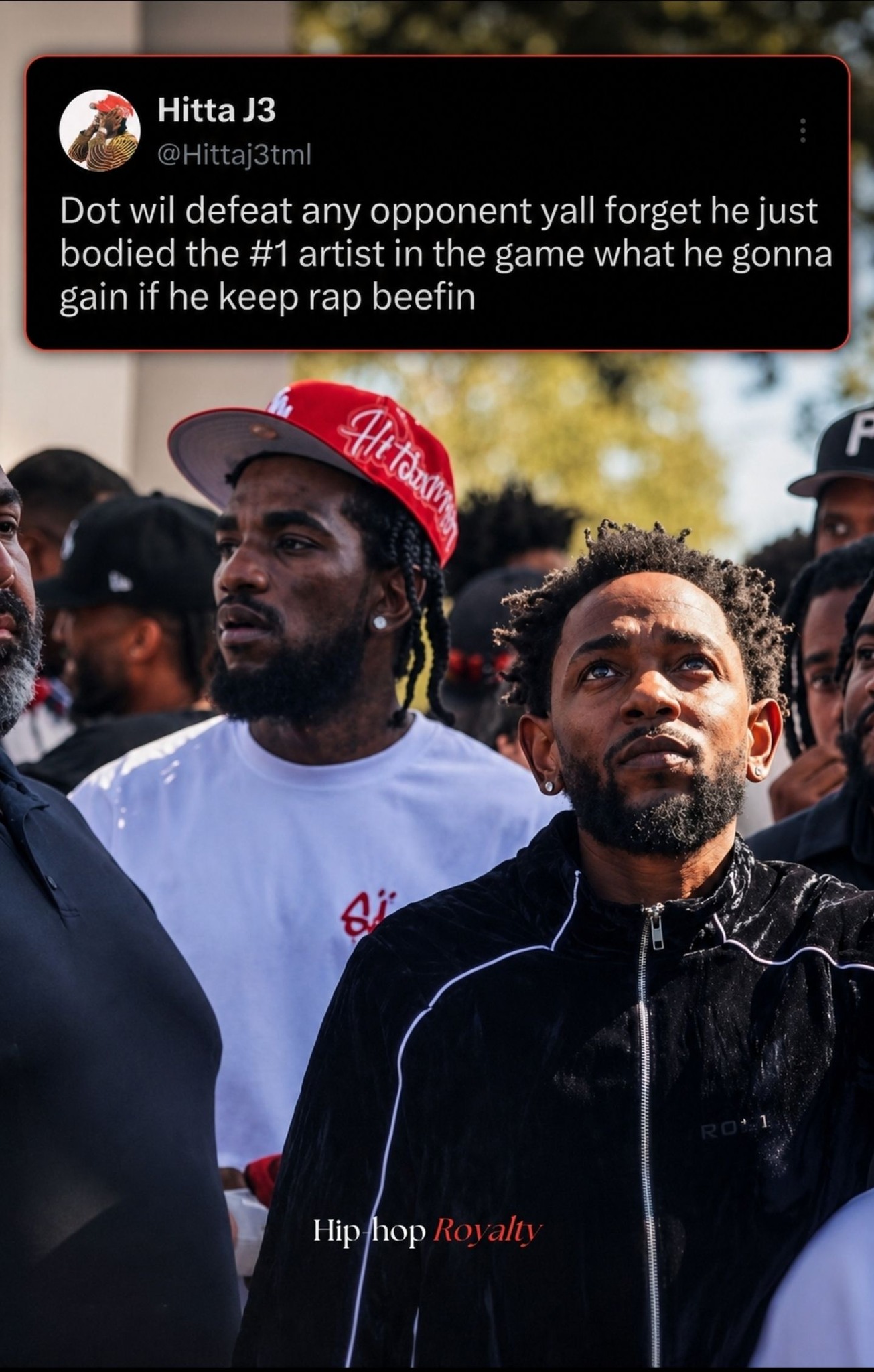 Kendrick Lamar has been sporting a Michael Jackson inspired glove